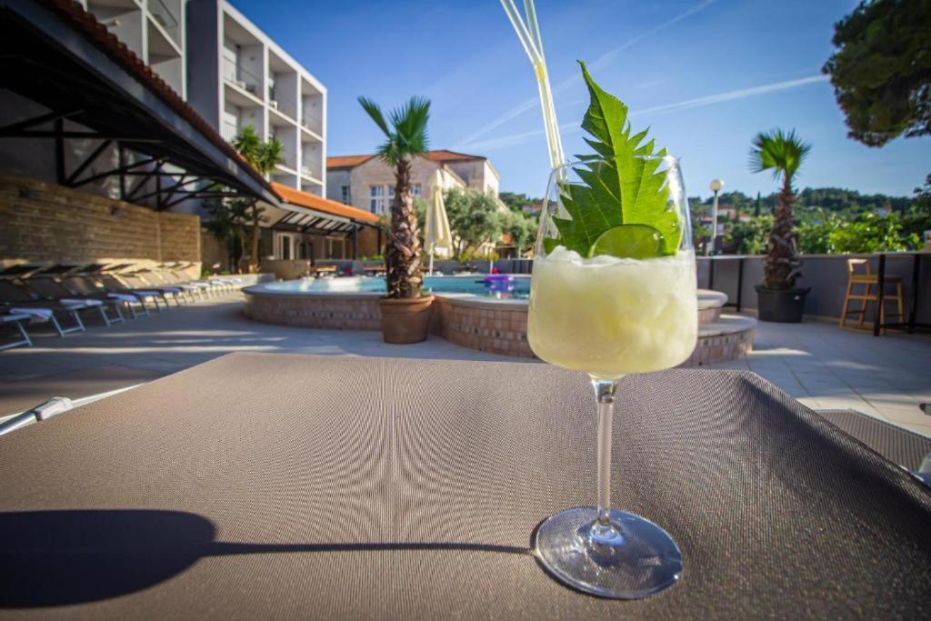 Hotel Λομπάρδα Εξωτερικό φωτογραφία