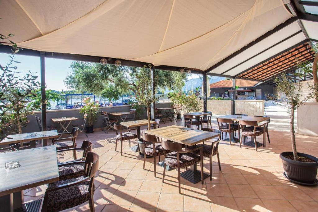 Hotel Λομπάρδα Εξωτερικό φωτογραφία