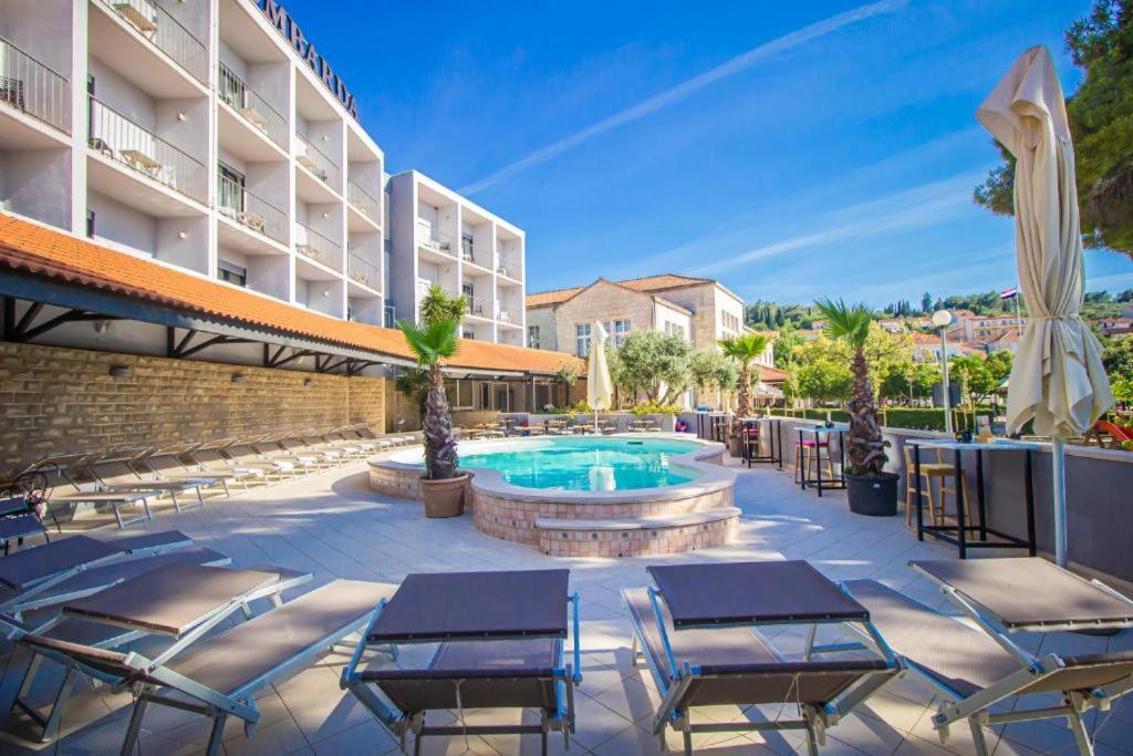 Hotel Λομπάρδα Εξωτερικό φωτογραφία