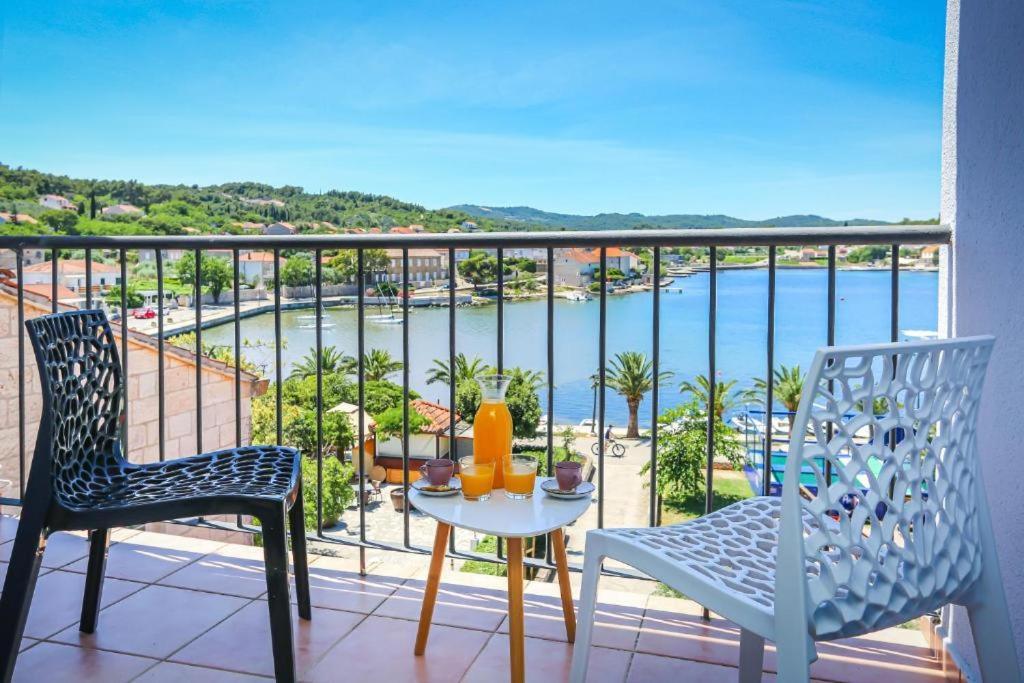 Hotel Λομπάρδα Εξωτερικό φωτογραφία
