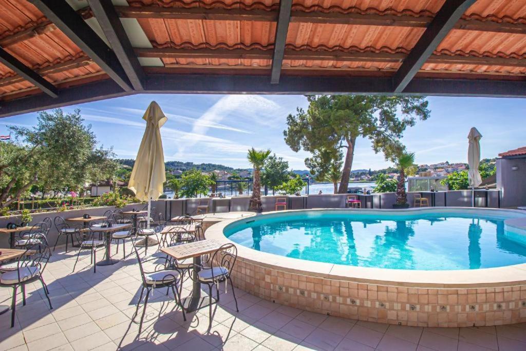 Hotel Λομπάρδα Εξωτερικό φωτογραφία