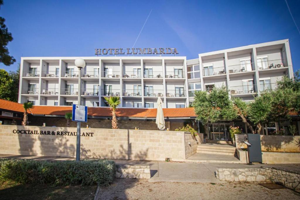 Hotel Λομπάρδα Εξωτερικό φωτογραφία