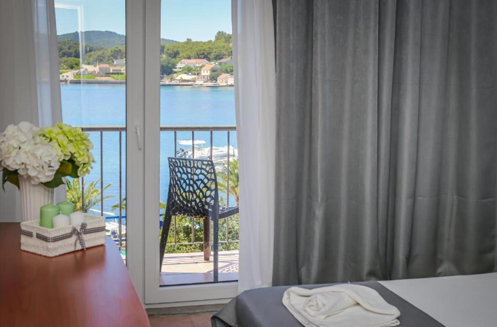 Hotel Λομπάρδα Εξωτερικό φωτογραφία