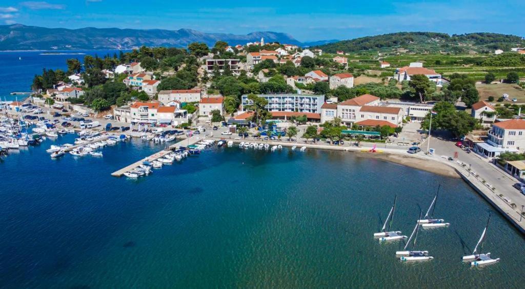 Hotel Λομπάρδα Εξωτερικό φωτογραφία