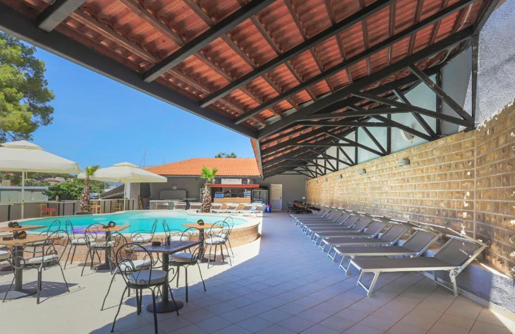 Hotel Λομπάρδα Εξωτερικό φωτογραφία