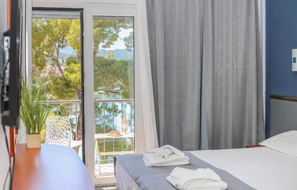 Hotel Λομπάρδα Εξωτερικό φωτογραφία